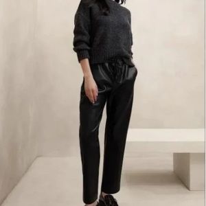 NEW WITH TAGS - Banana Republic - Women’s Vegan Leather Pant /joggers - Black